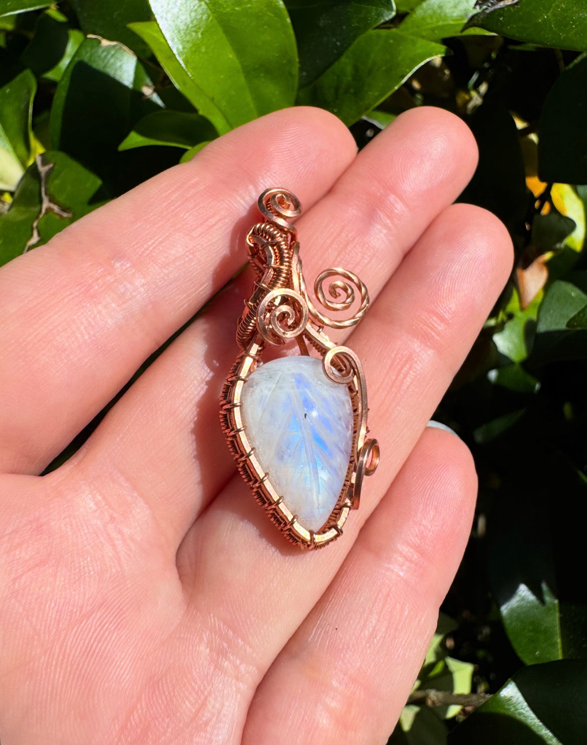 Moonstone Leaf