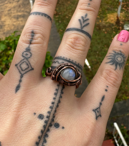 Moonstone Ring (us size 8.5)