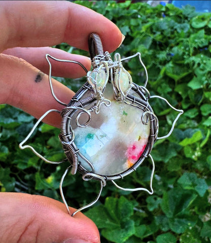 Pisces Moon Flower - Moss Agate & Ethiopian Opal