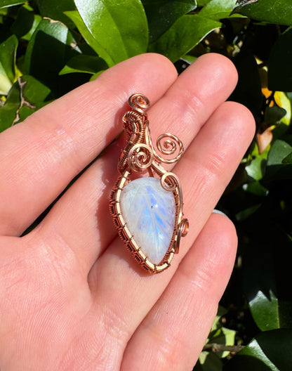 Moonstone Leaf