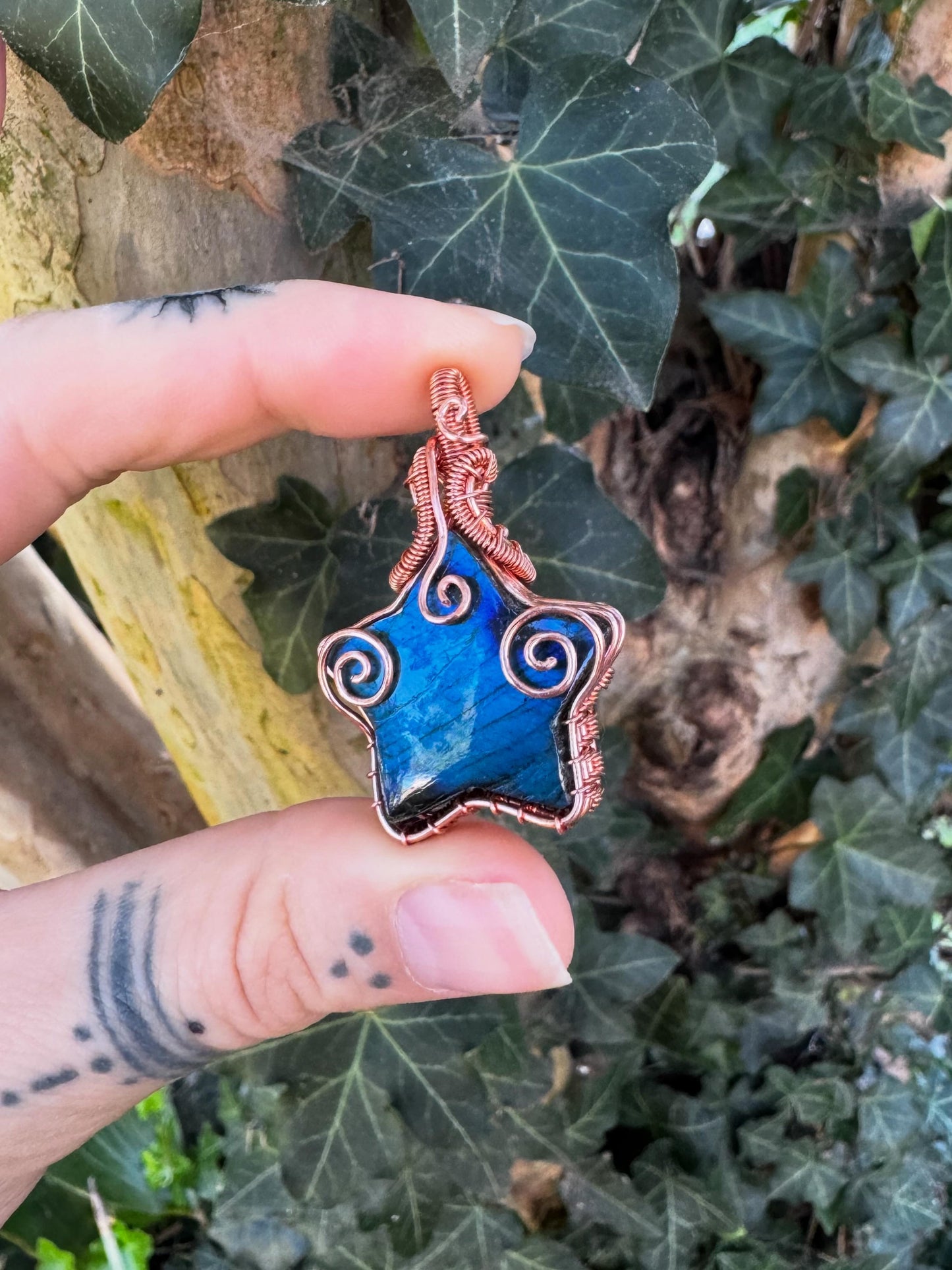 Labradorite Star